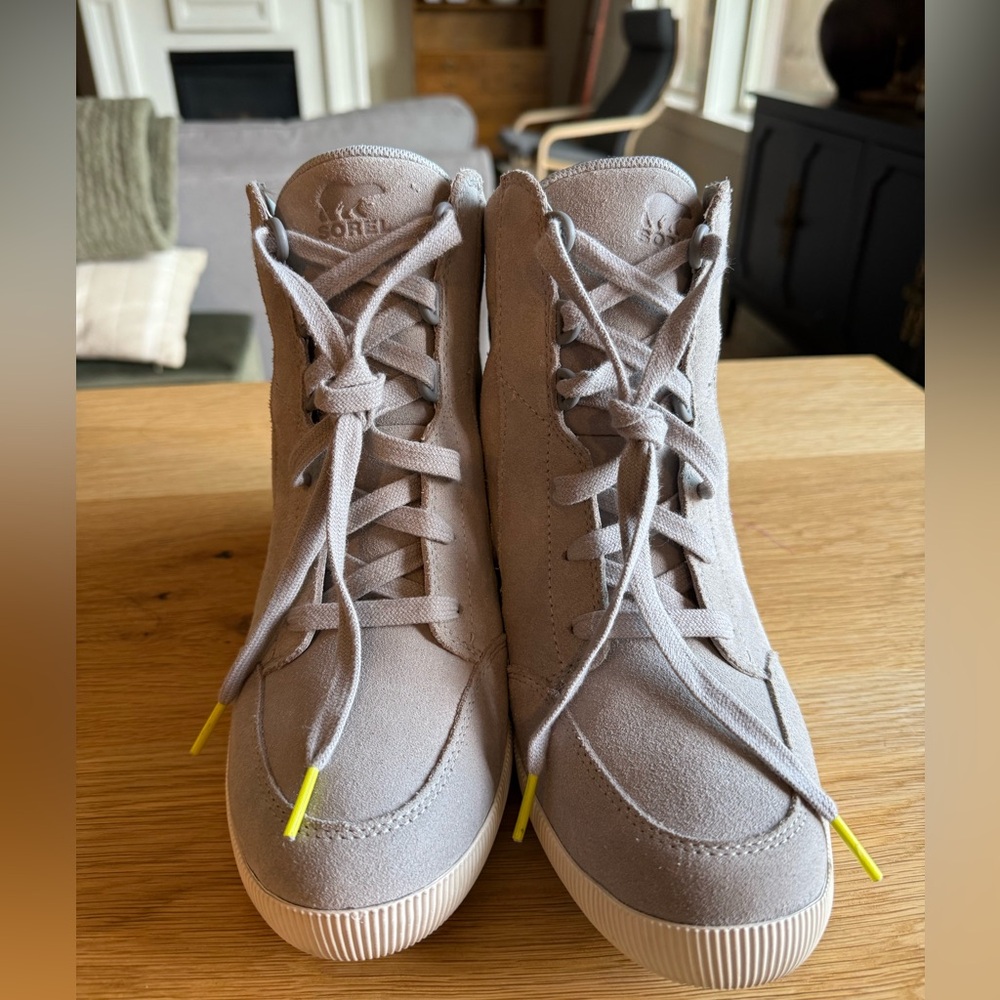 Sorel Women’s Casual High-Top Sneakers in Light Gray